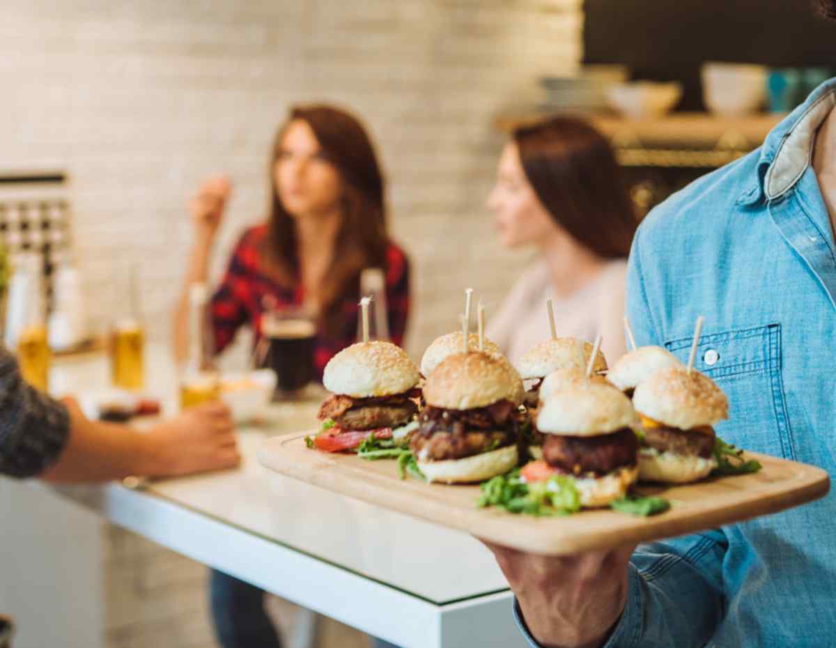 https://brasserie-vanoise.com/wp-content/uploads/2017/05/inner_cell_burger_3.jpg